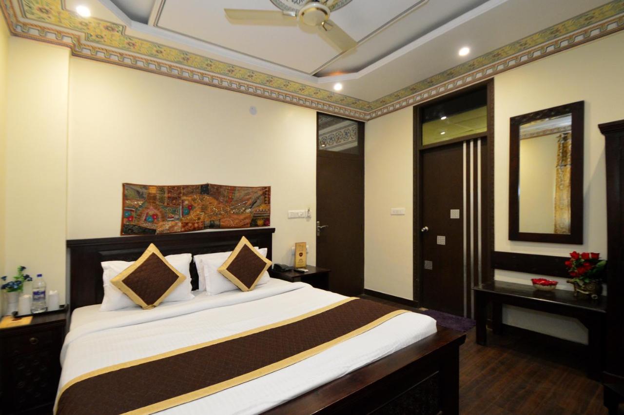 Hotel Surya Garh ชัยปุระ ภายนอก รูปภาพ