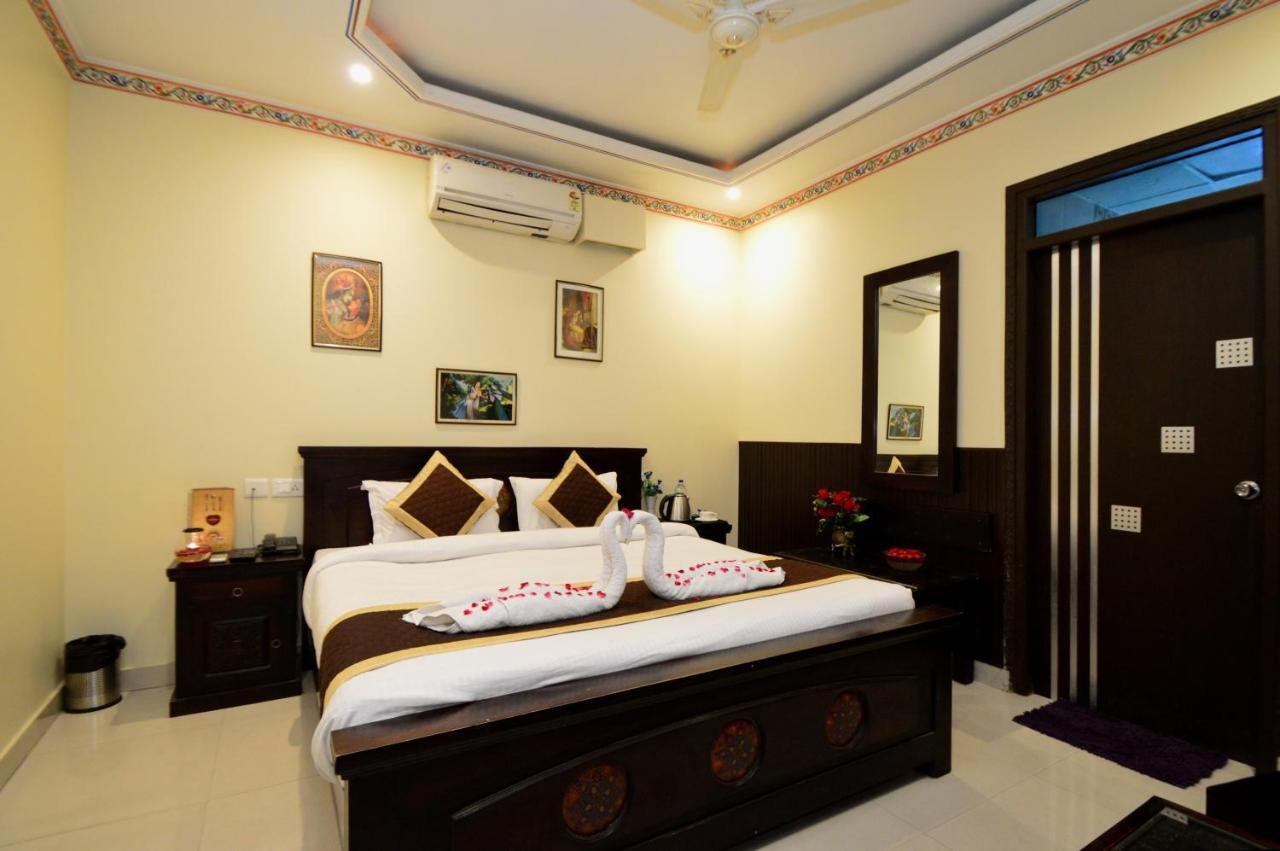Hotel Surya Garh ชัยปุระ ภายนอก รูปภาพ
