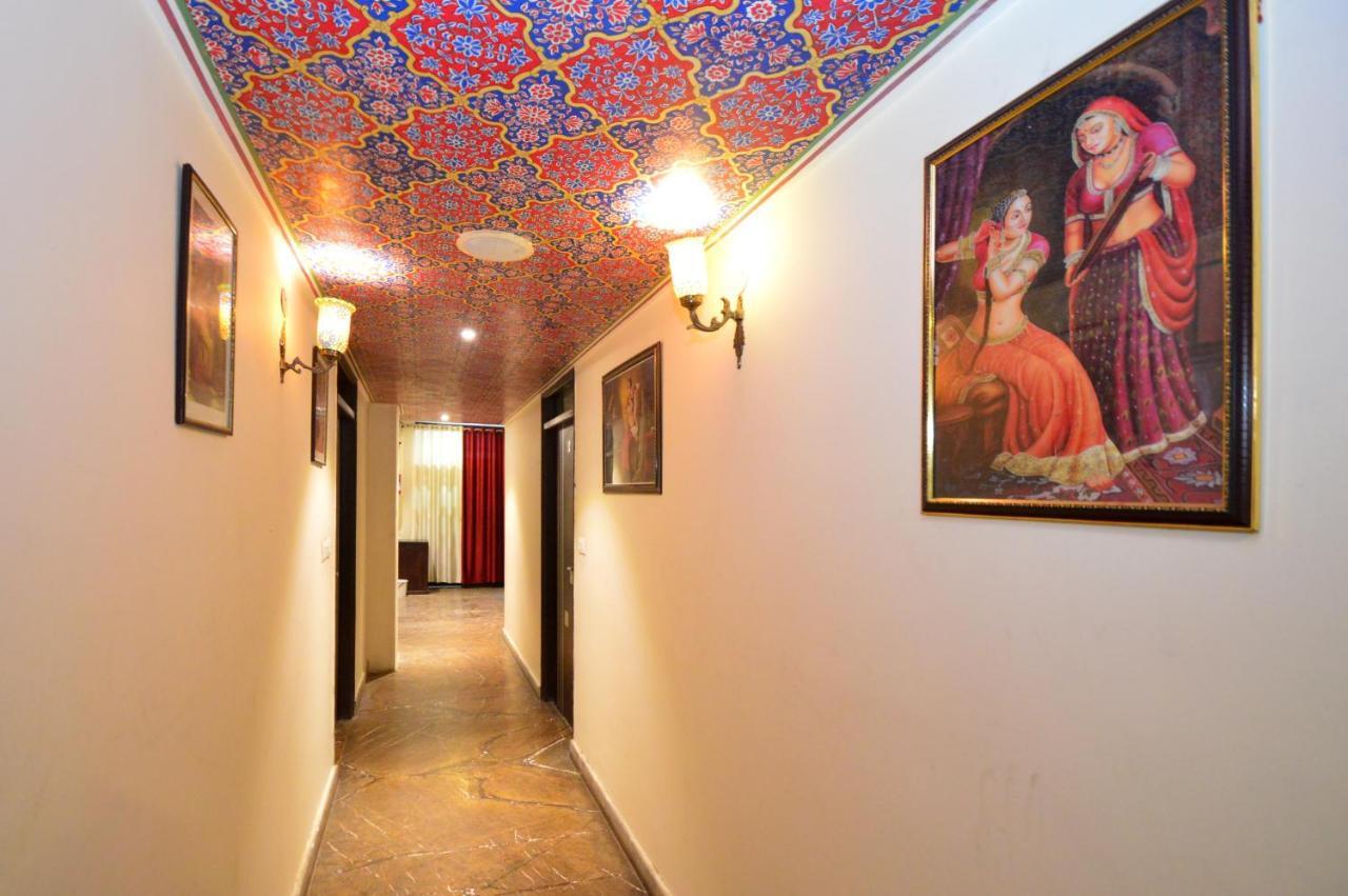 Hotel Surya Garh ชัยปุระ ภายนอก รูปภาพ