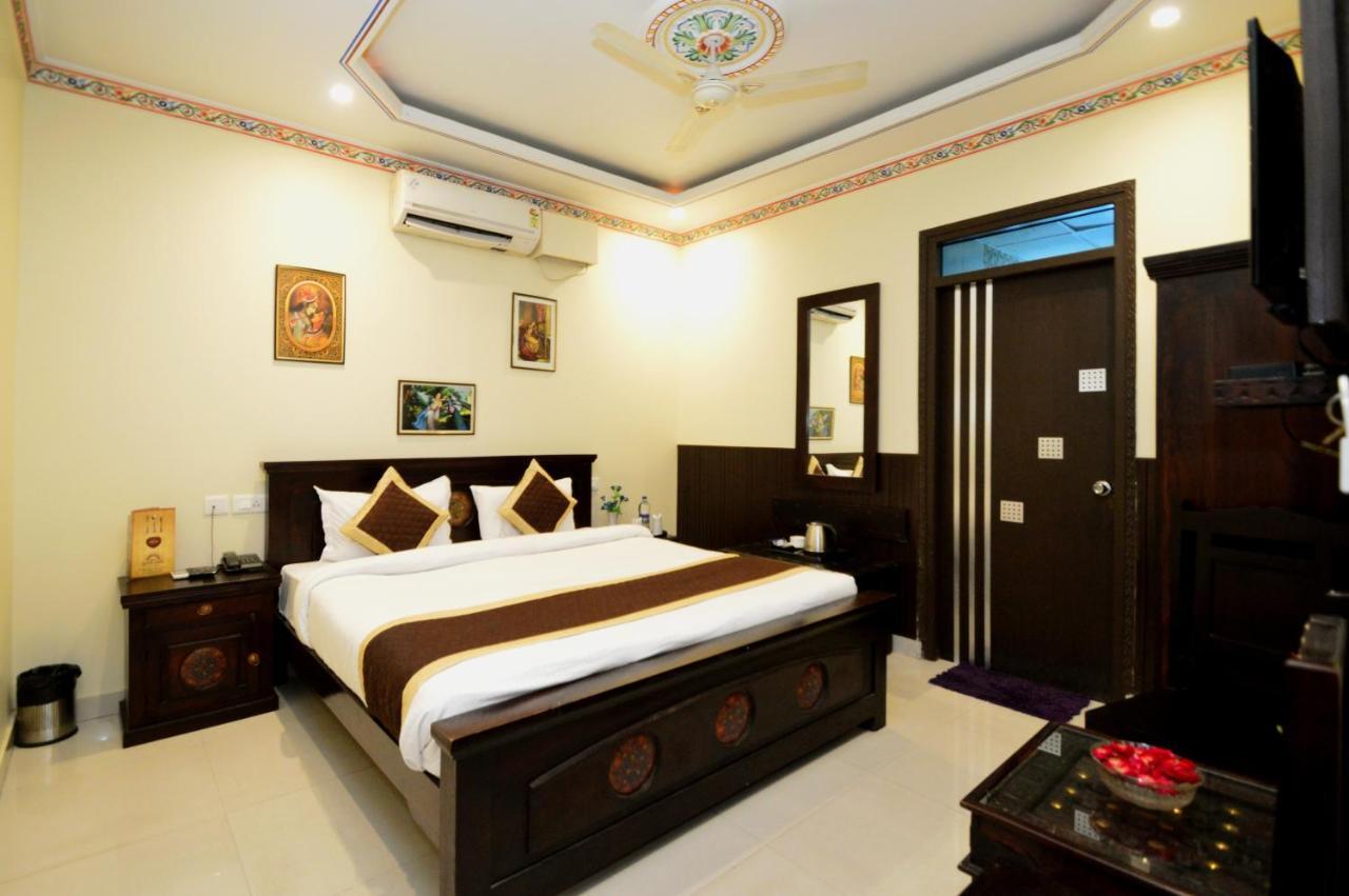 Hotel Surya Garh ชัยปุระ ภายนอก รูปภาพ