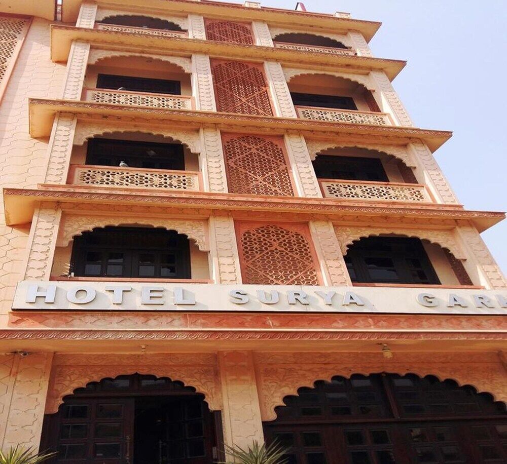 Hotel Surya Garh ชัยปุระ ภายนอก รูปภาพ